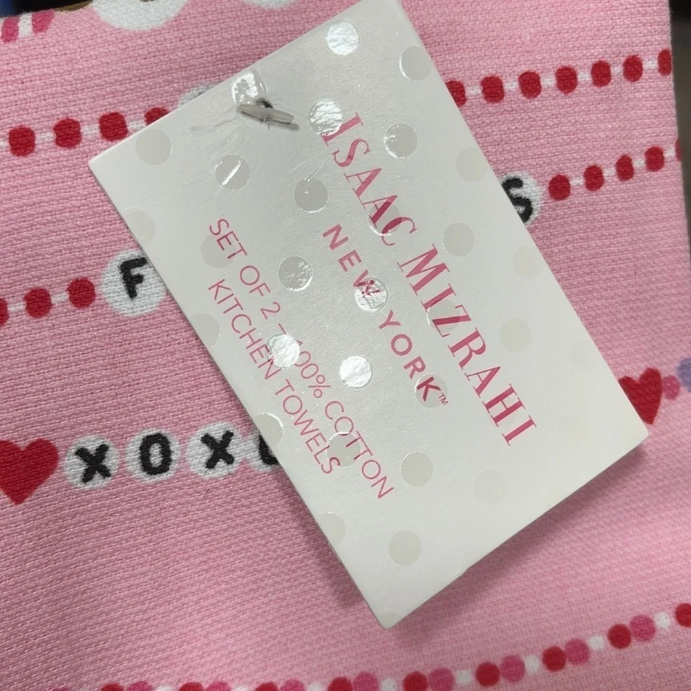 1 SET LEFT! NWT ISAAC MIZRAHI FRIENDSHIP BRACELET PINK KITCHEN TOWELS SET OF 2